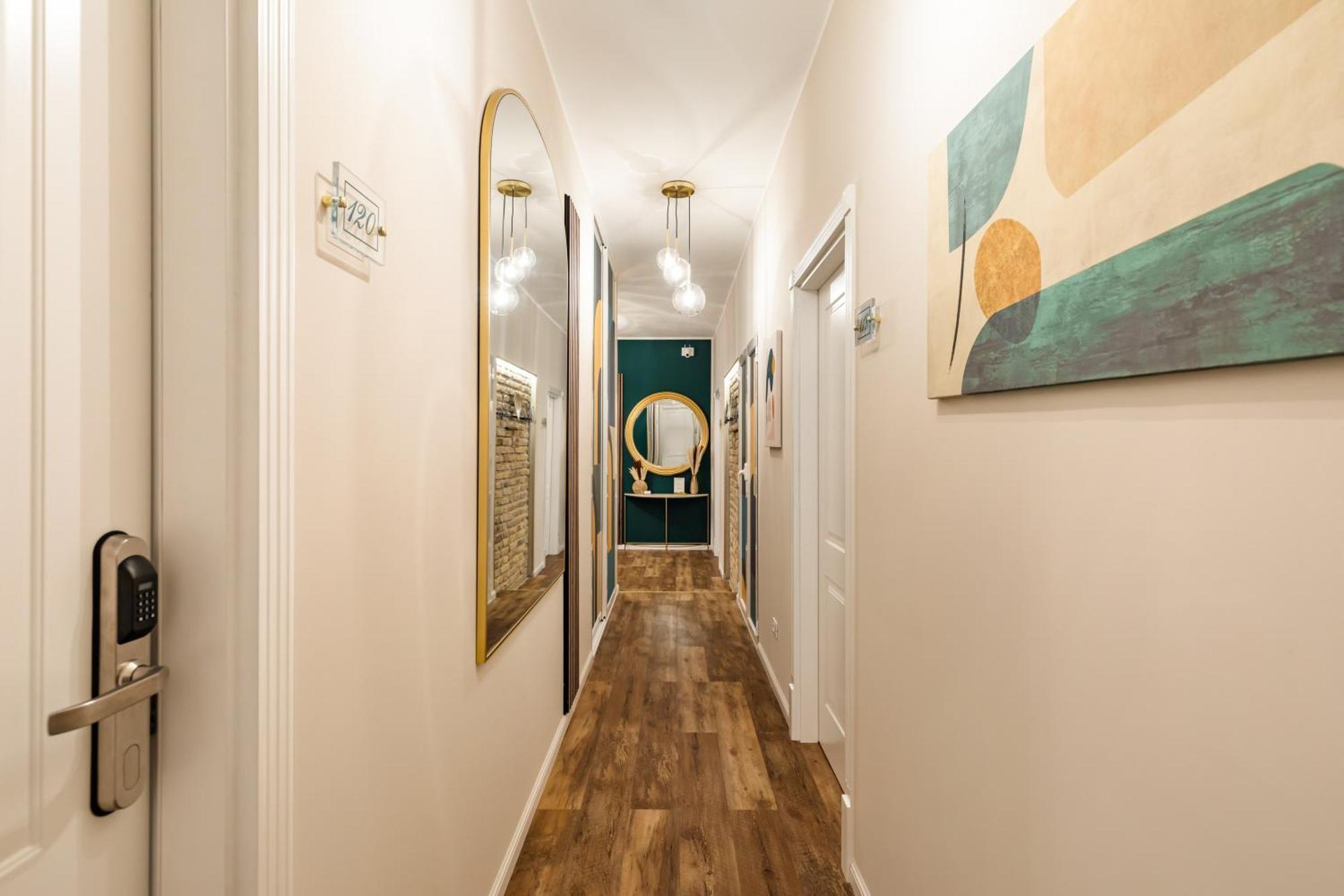Albadea Deco&Jacuzzi Hotel Rome Exterior photo